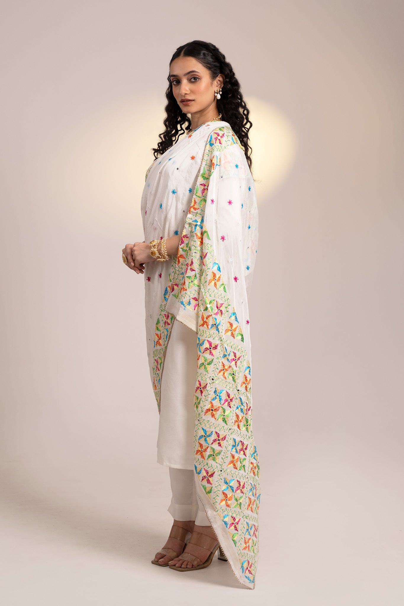 Online Shopping Dupatta | White Pure Chiffon Hand Made phulkari Dupatta for women